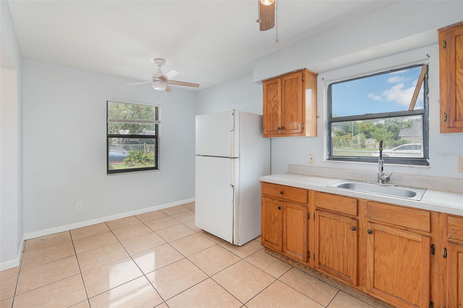 Image 22 of 26 For 450 Buena Vista Avenue