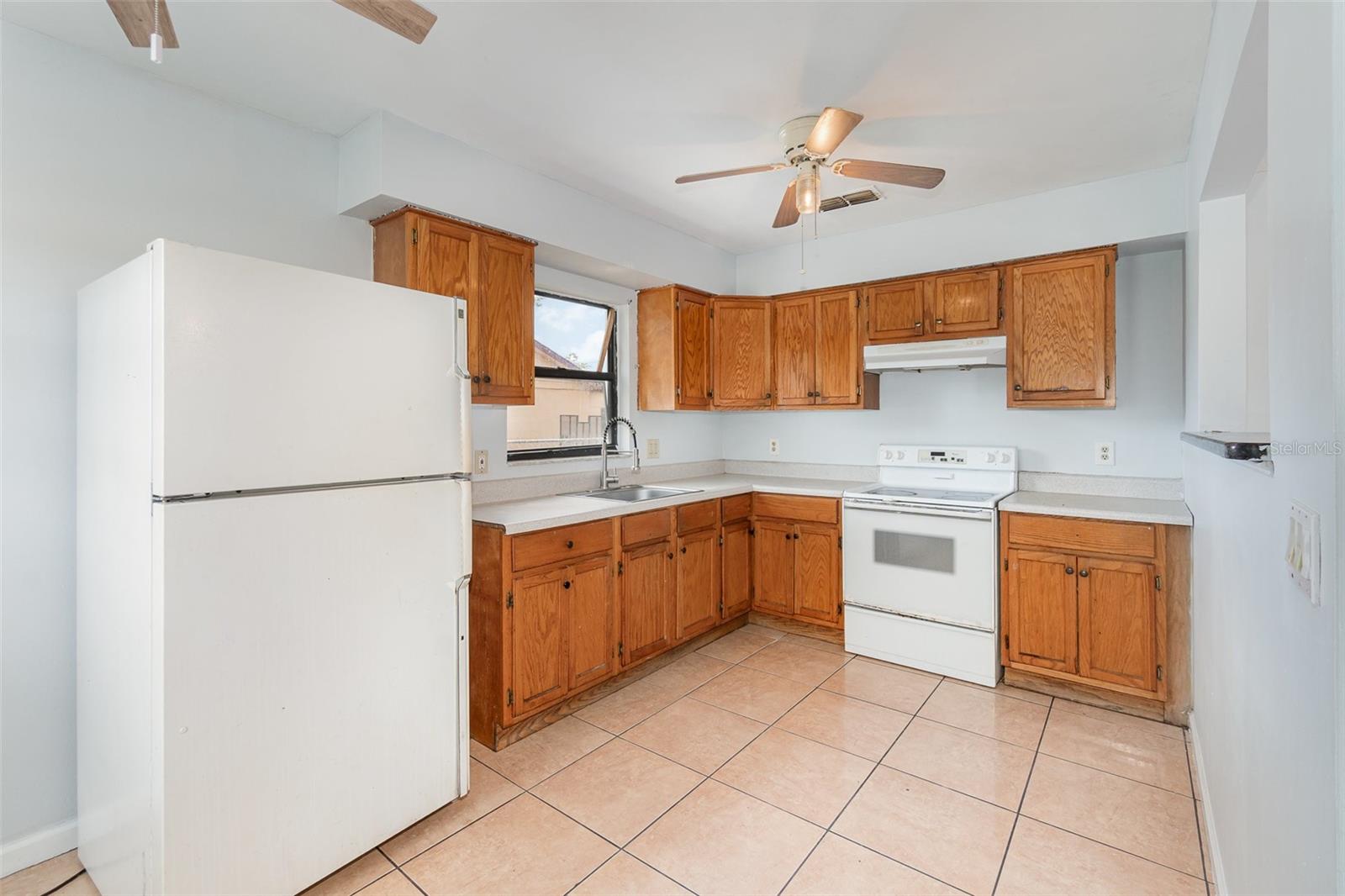 Image 23 of 26 For 450 Buena Vista Avenue