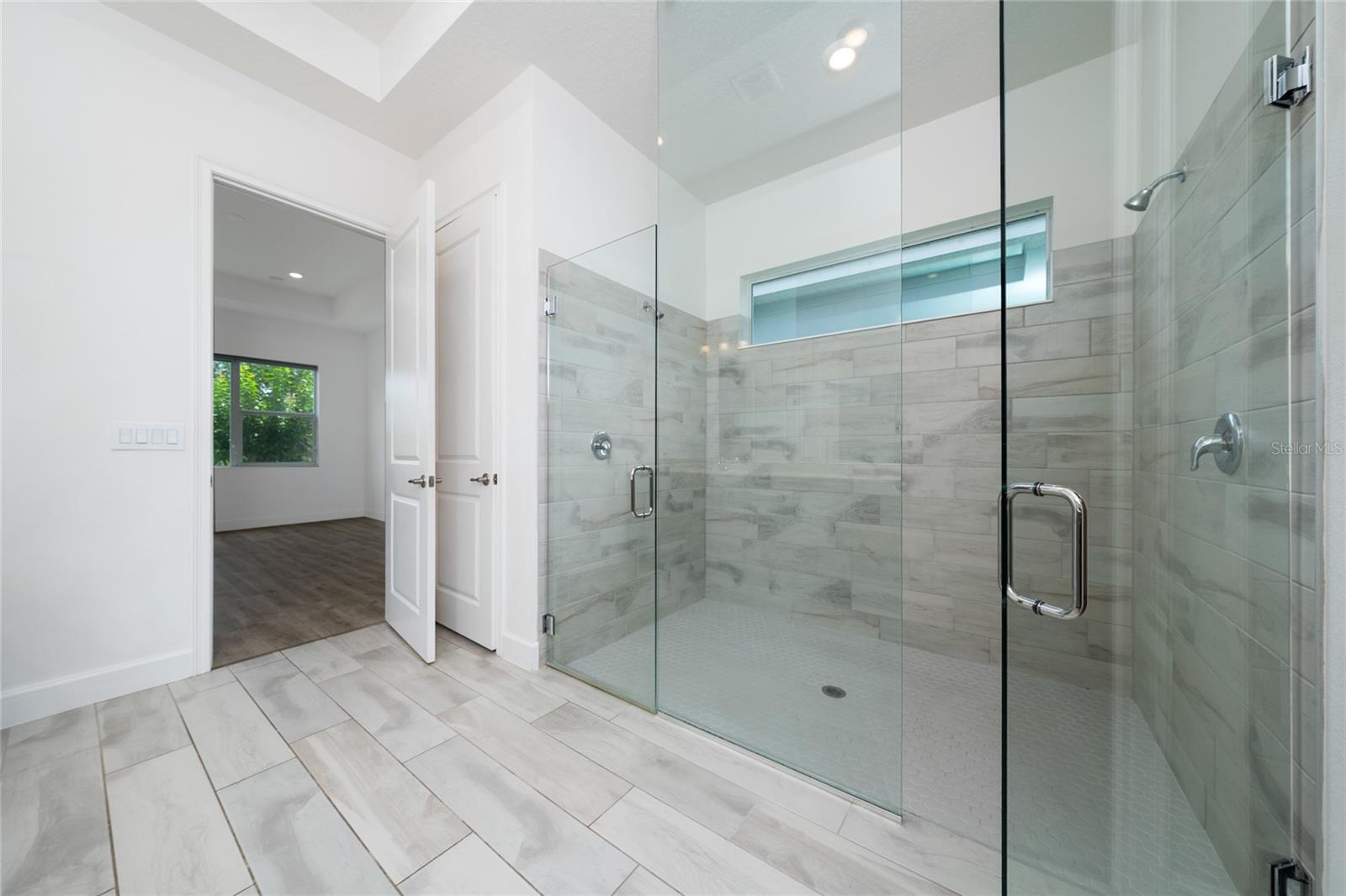 Image 15 of 37 For 7687 Bowery Drive