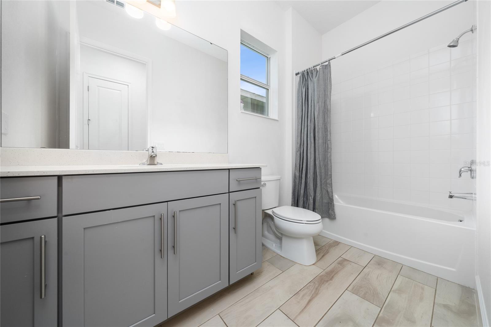 Image 18 of 37 For 7687 Bowery Drive