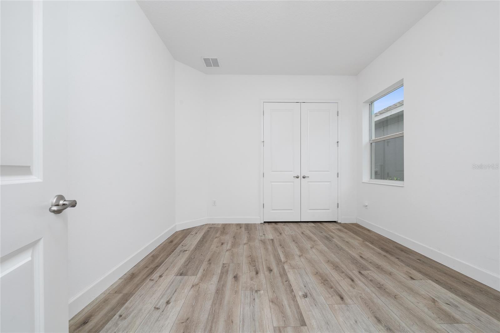 Image 20 of 37 For 7687 Bowery Drive