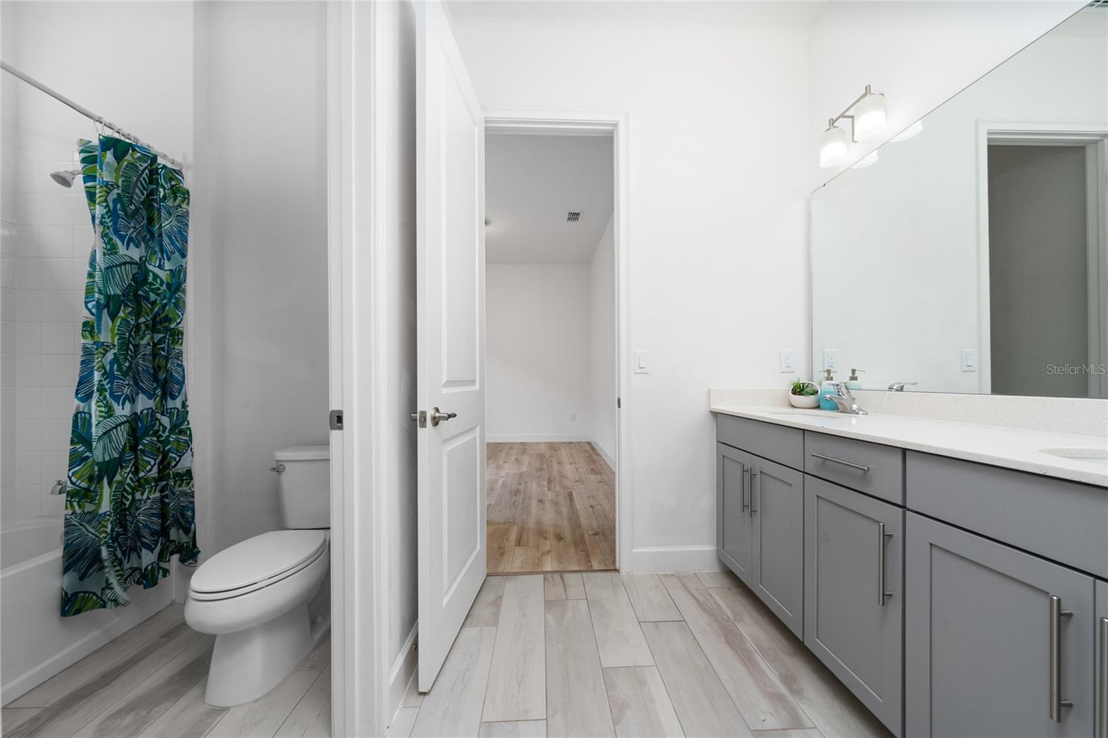 Image 21 of 37 For 7687 Bowery Drive