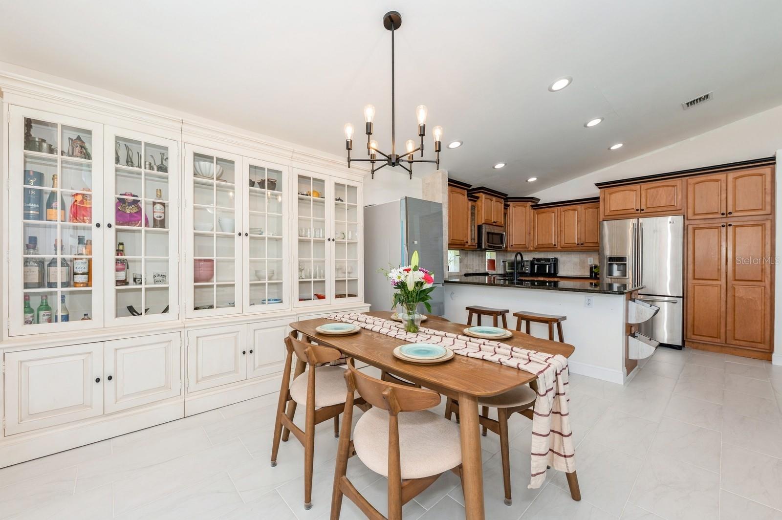 Image 11 of 41 For 7886 Manor Forest Boulevard