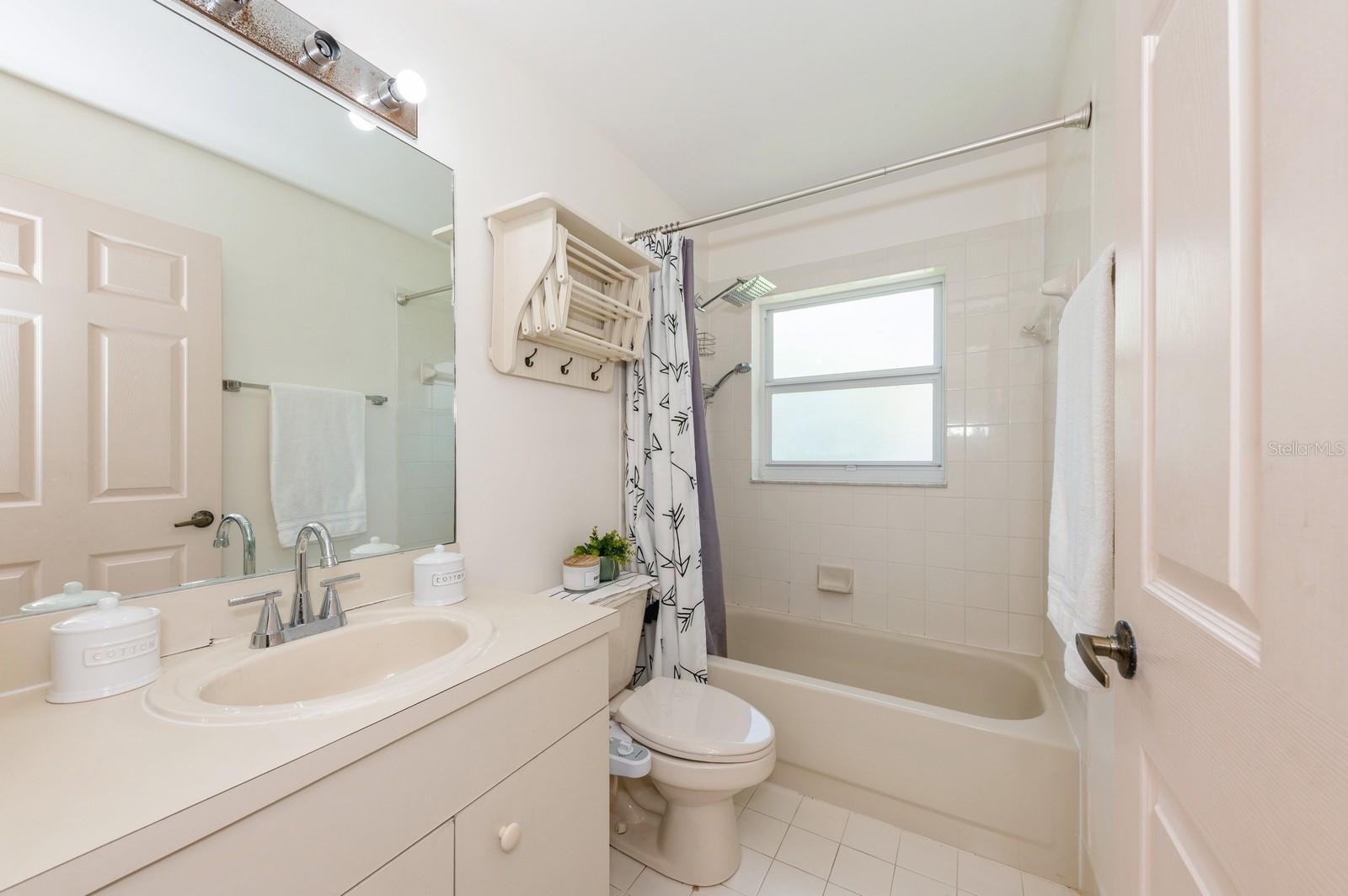 Image 30 of 41 For 7886 Manor Forest Boulevard