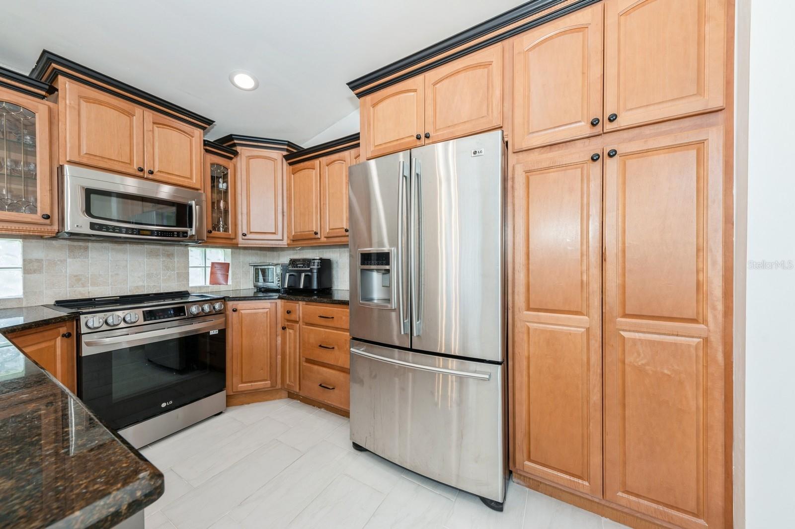 Image 9 of 41 For 7886 Manor Forest Boulevard