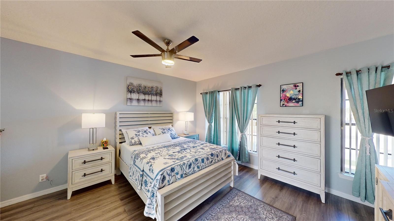 Image 33 of 58 For 3044 Camino Real Drive S