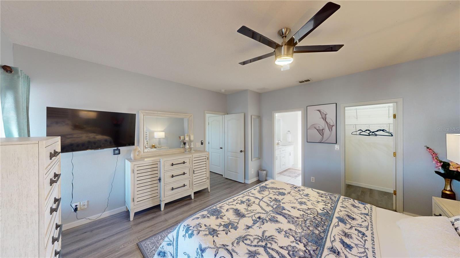 Image 34 of 58 For 3044 Camino Real Drive S
