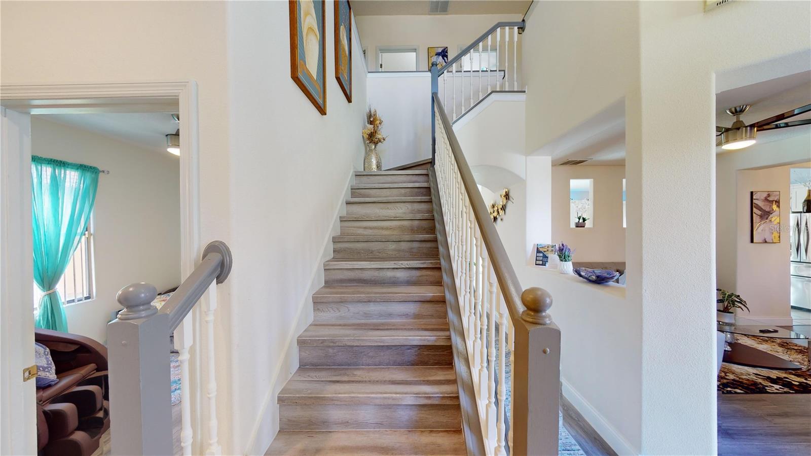 Image 9 of 58 For 3044 Camino Real Drive S