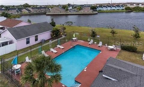 Image 11 of 11 For 2358 Harbor Town Dr