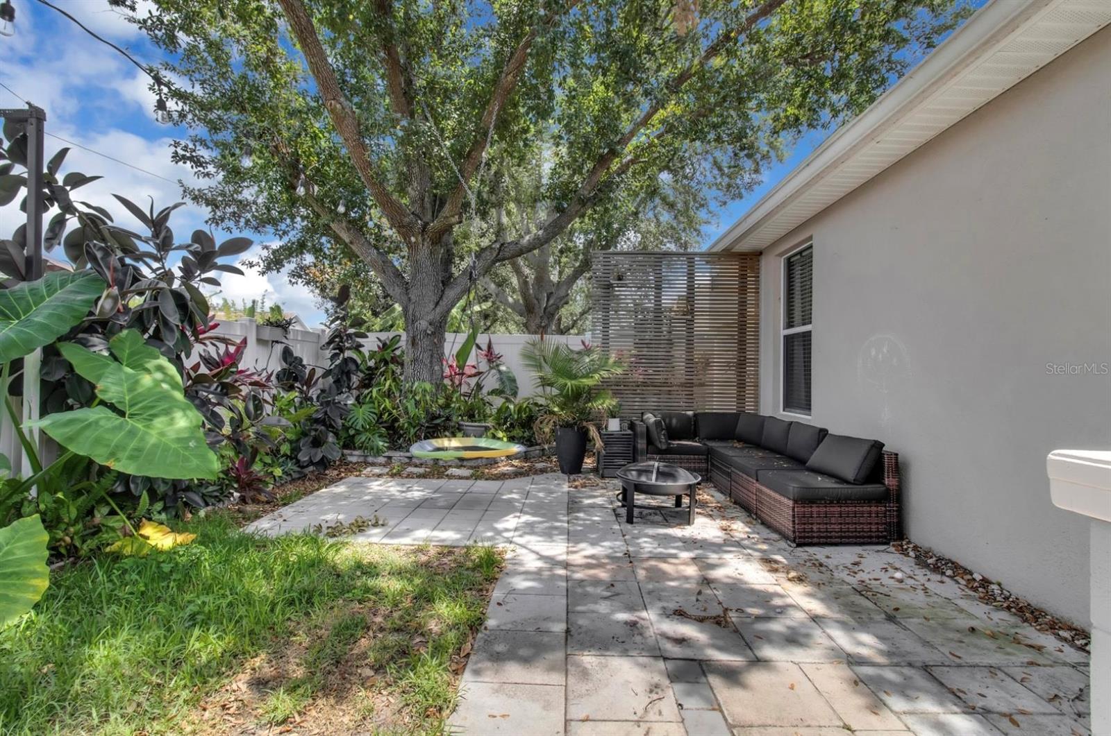 Image 28 of 32 For 10293 Cypress Knee Circle