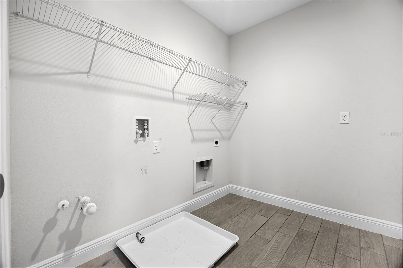Image 20 of 69 For 18309 Oliver Twist Way