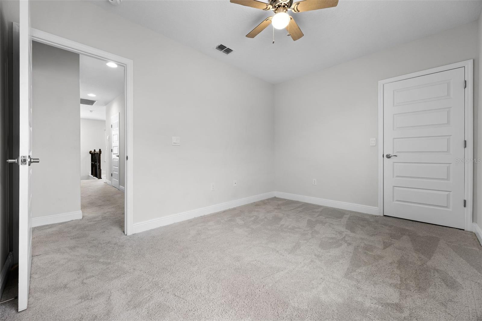 Image 24 of 69 For 18309 Oliver Twist Way