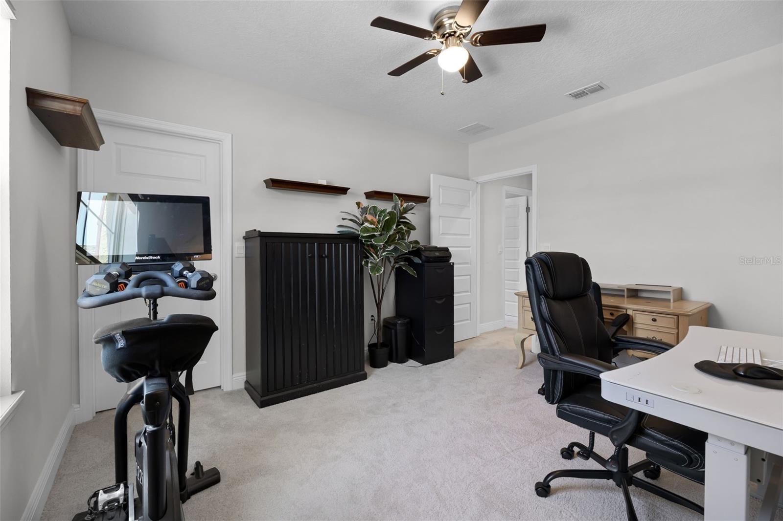 Image 26 of 69 For 18309 Oliver Twist Way