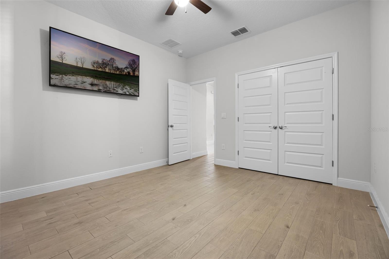 Image 32 of 69 For 18309 Oliver Twist Way