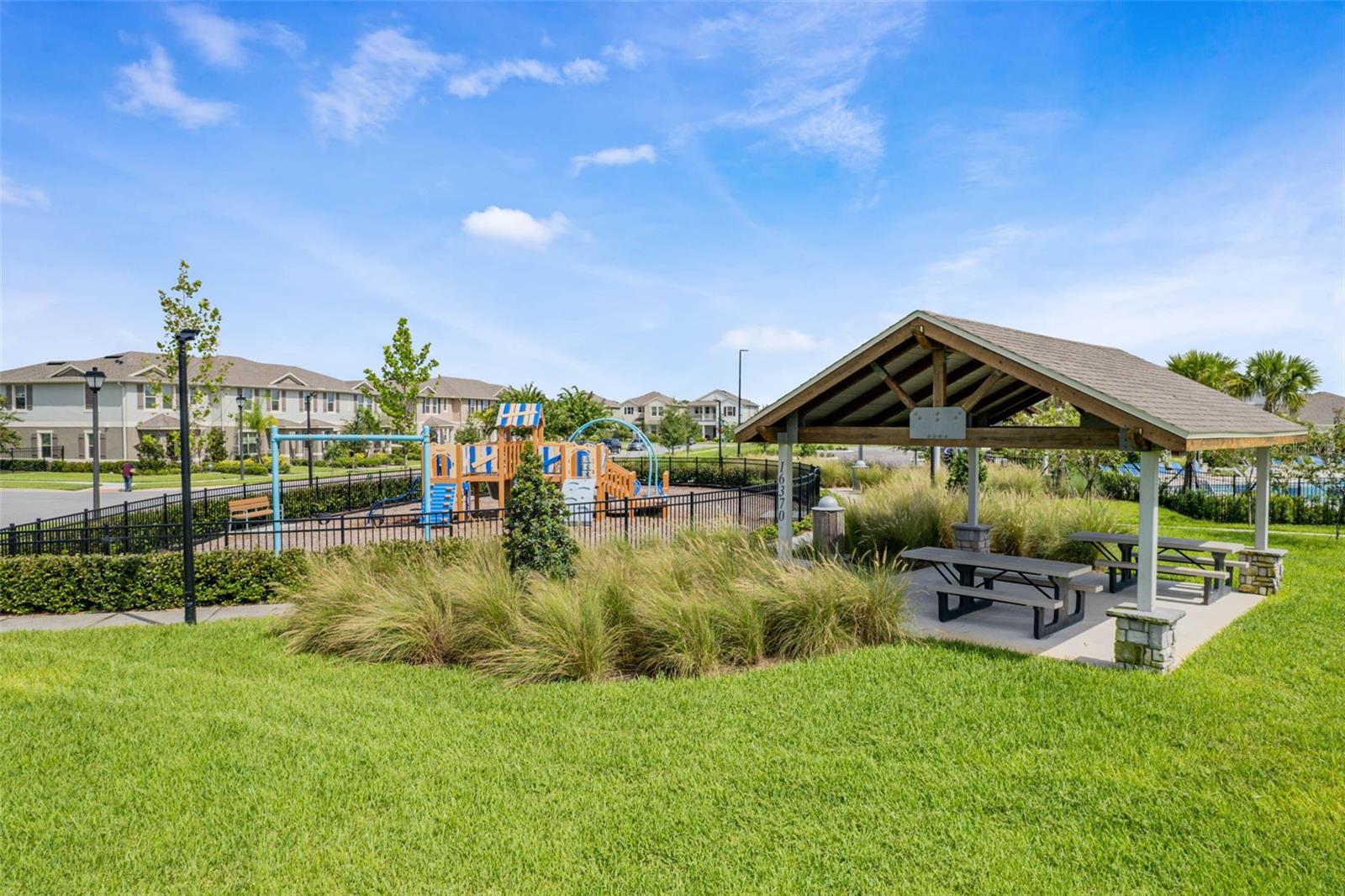 Image 62 of 69 For 18309 Oliver Twist Way