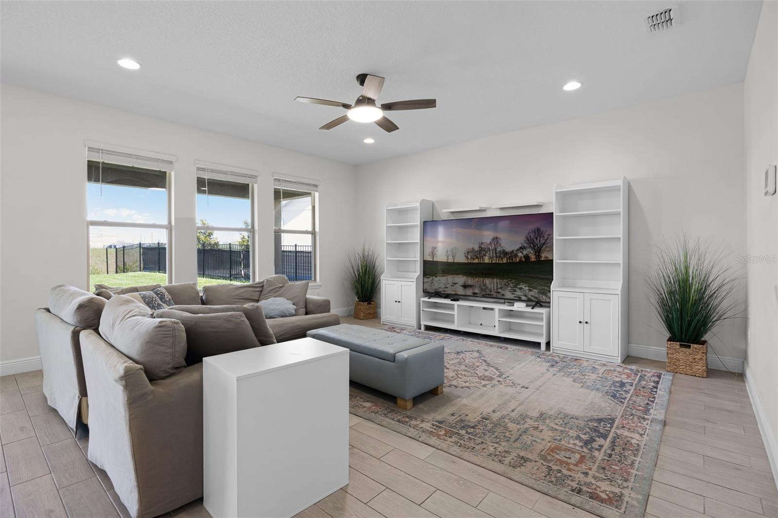 Image 7 of 69 For 18309 Oliver Twist Way