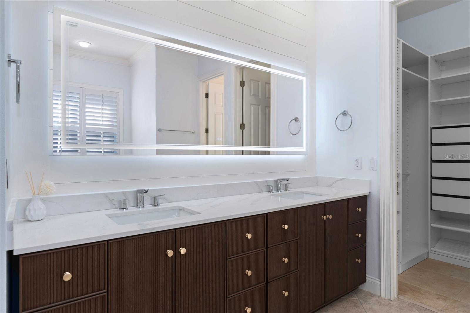 Image 22 of 47 For 11237 Camden Park Drive