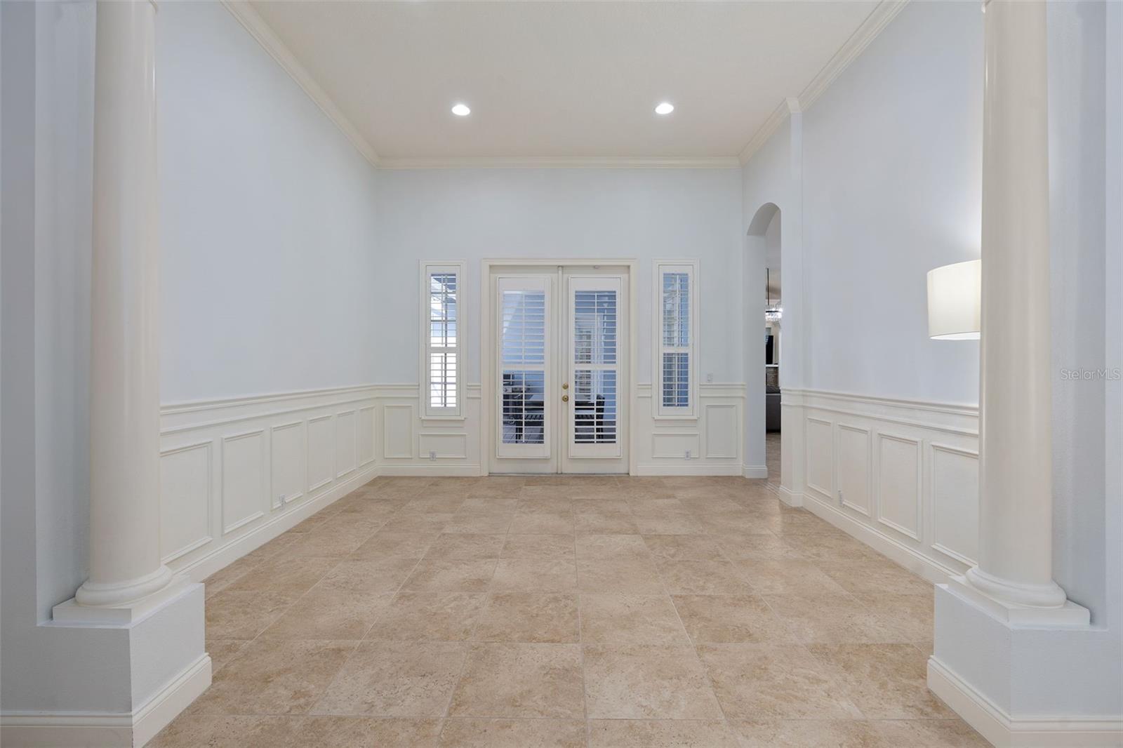 Image 9 of 47 For 11237 Camden Park Drive