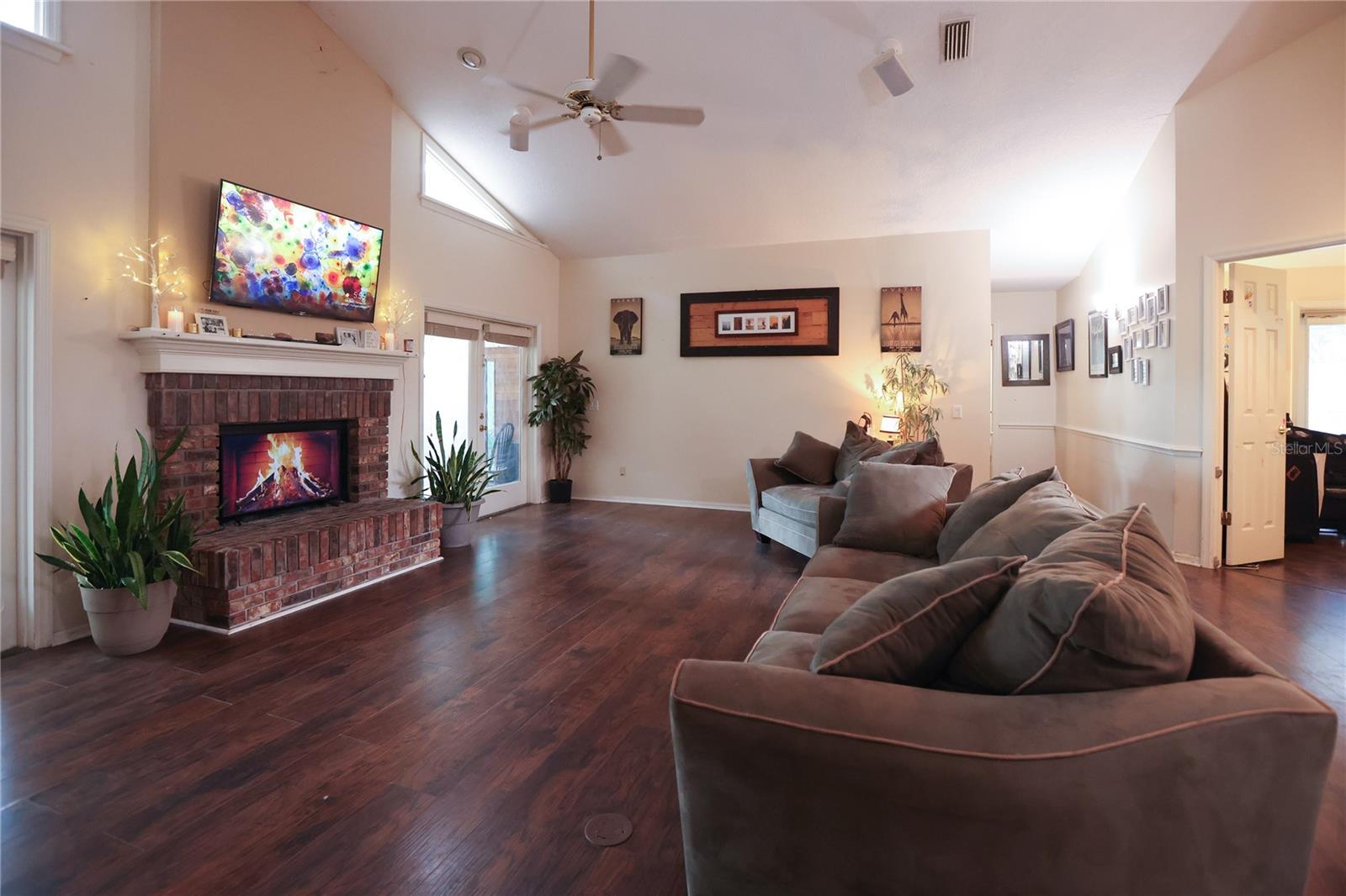Image 4 of 31 For 11923 Lake Butler Boulevard