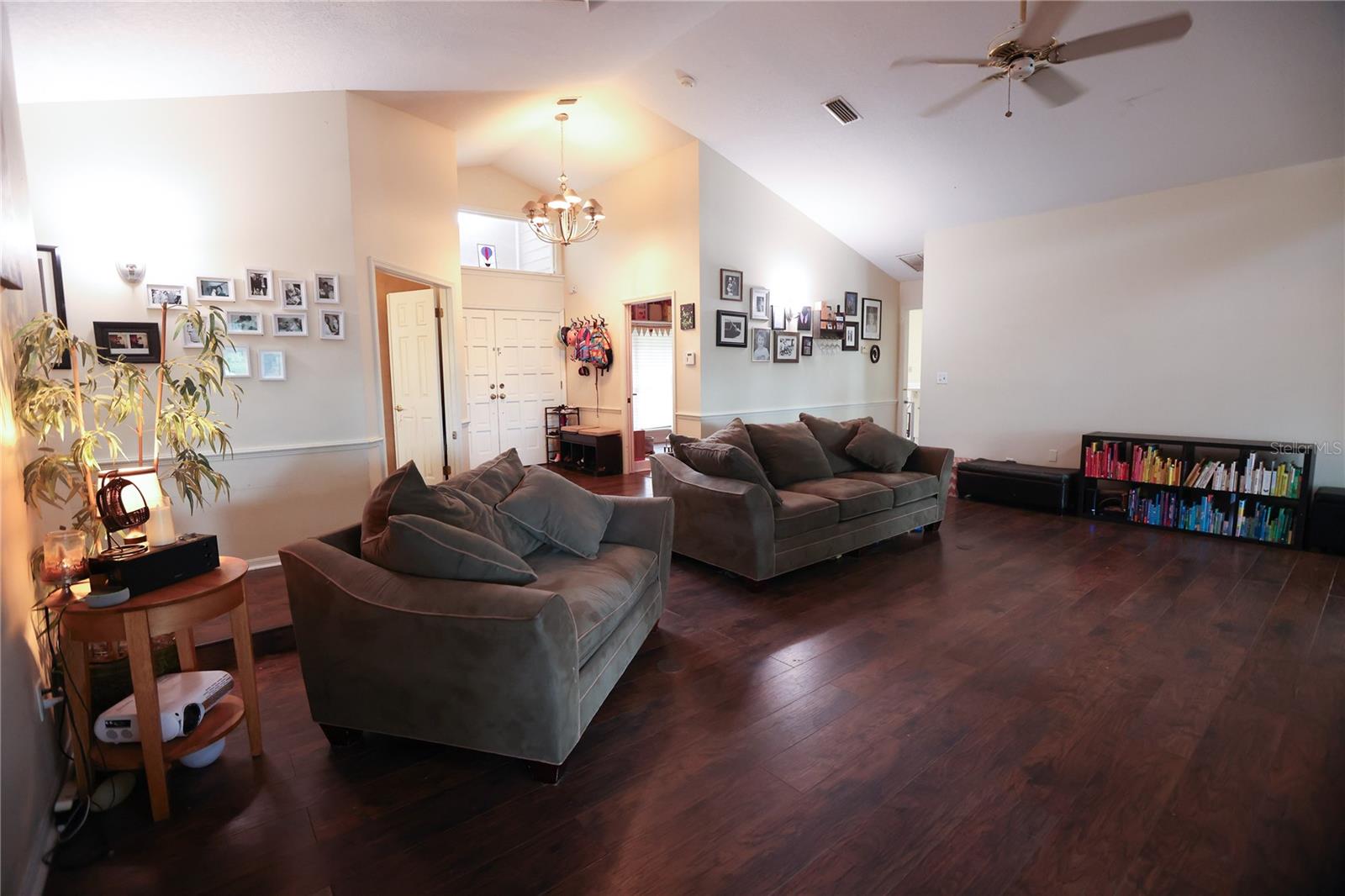 Image 6 of 31 For 11923 Lake Butler Boulevard