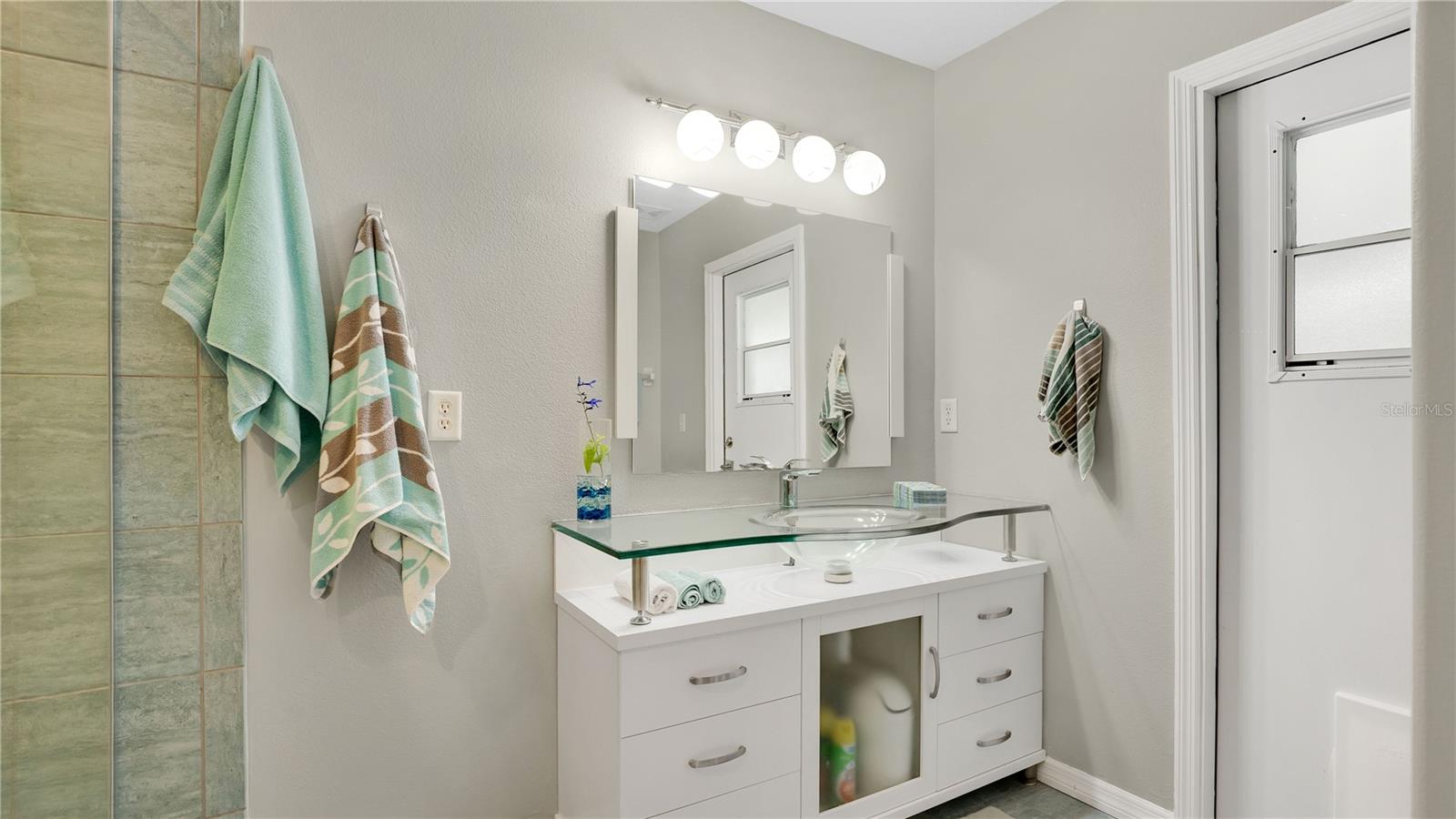 Image 15 of 40 For 2658 Adele Place