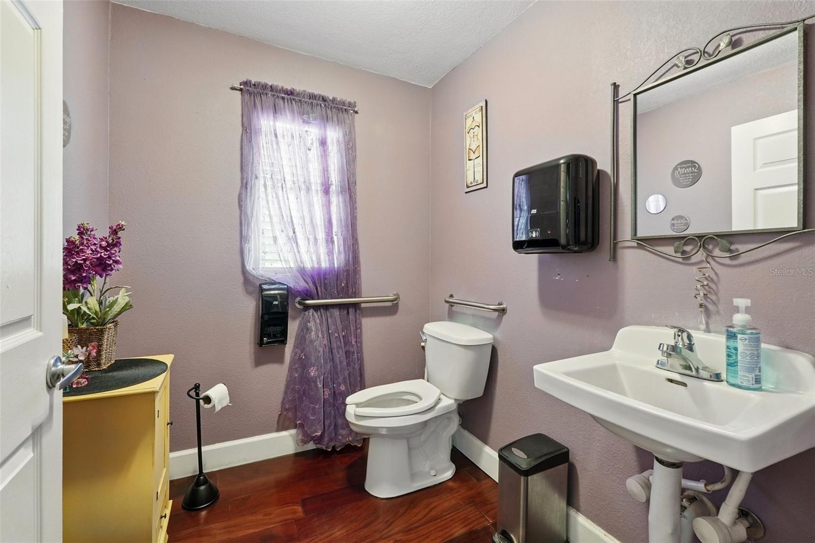 Image 12 of 22 For 205 Highland Avenue