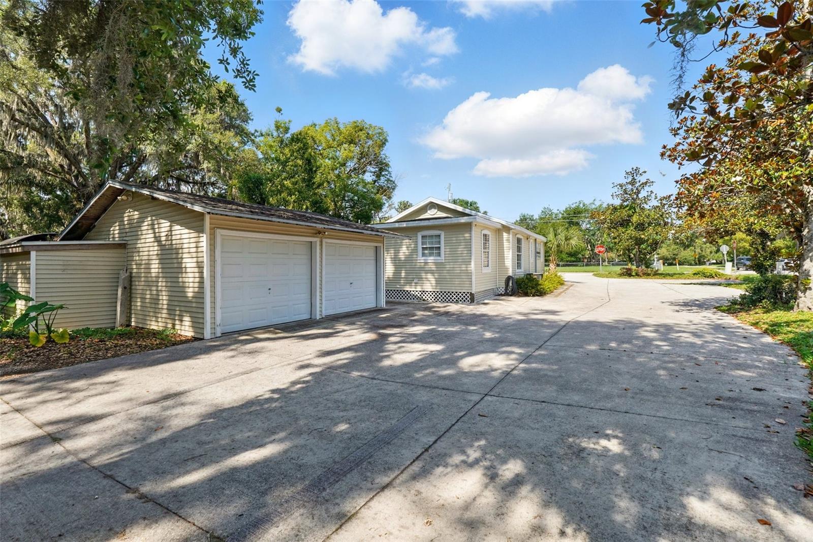 Image 17 of 22 For 205 Highland Avenue