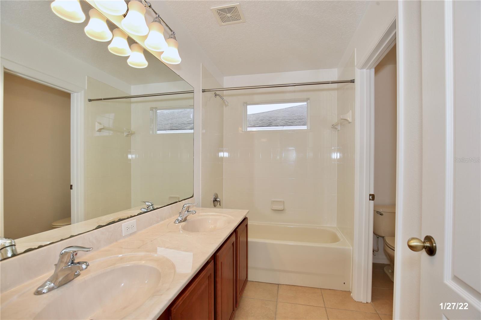 Image 20 of 29 For 13063 Moss Park Ridge Drive