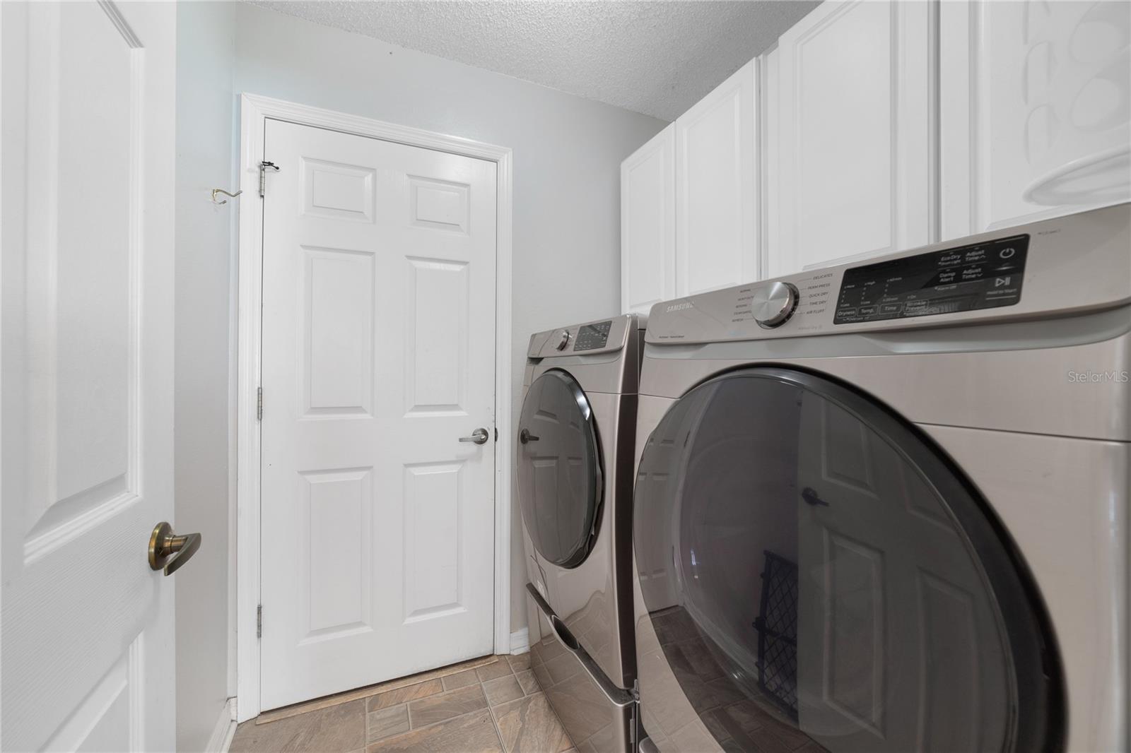 Image 17 of 36 For 1012 Marisol Court
