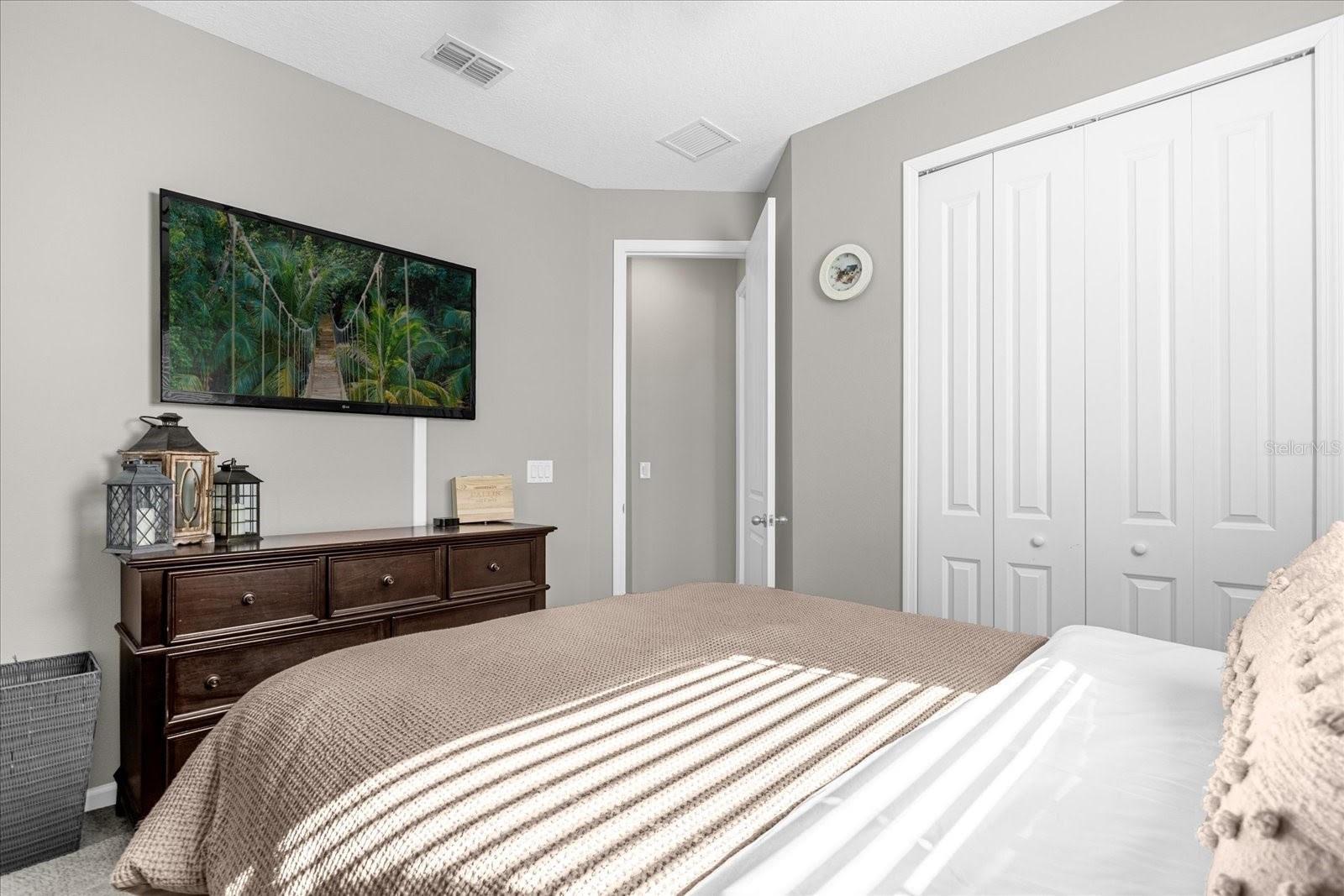 Image 14 of 30 For 284 White Heron Way
