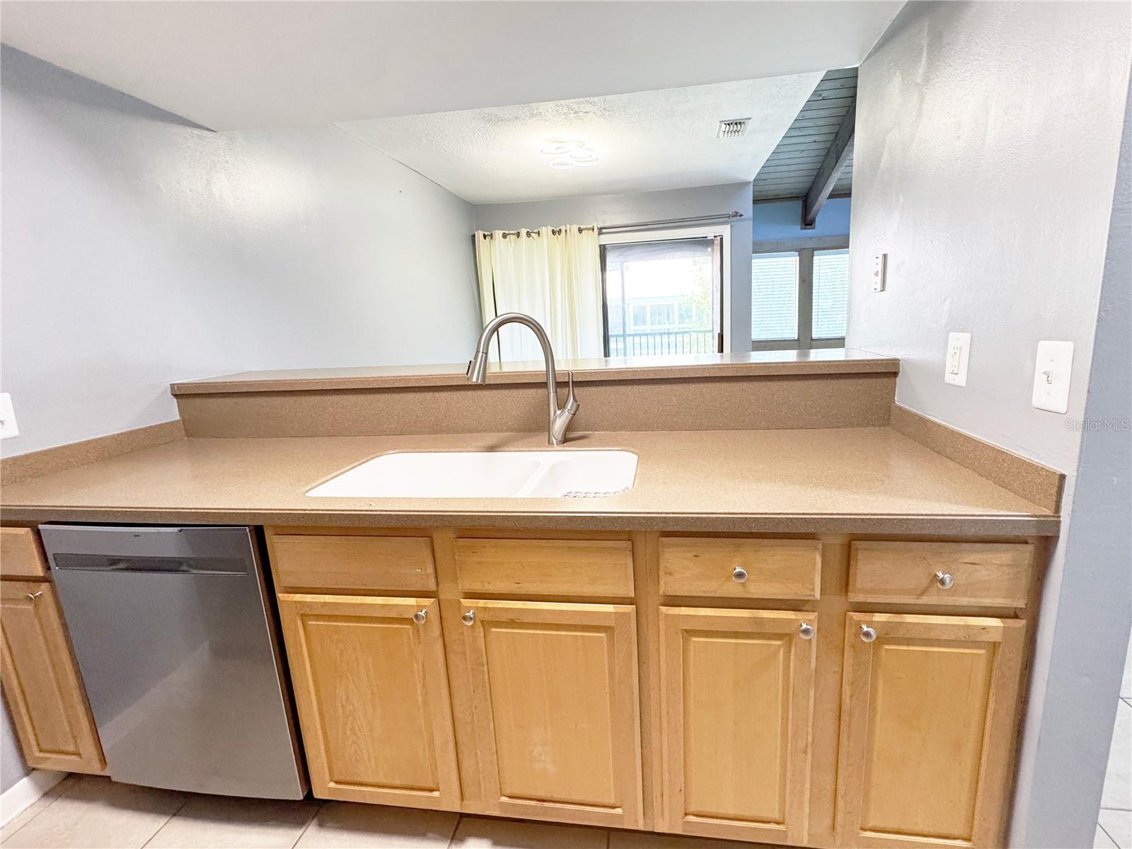 Image 6 of 21 For 6094 Peregrine Avenue C05