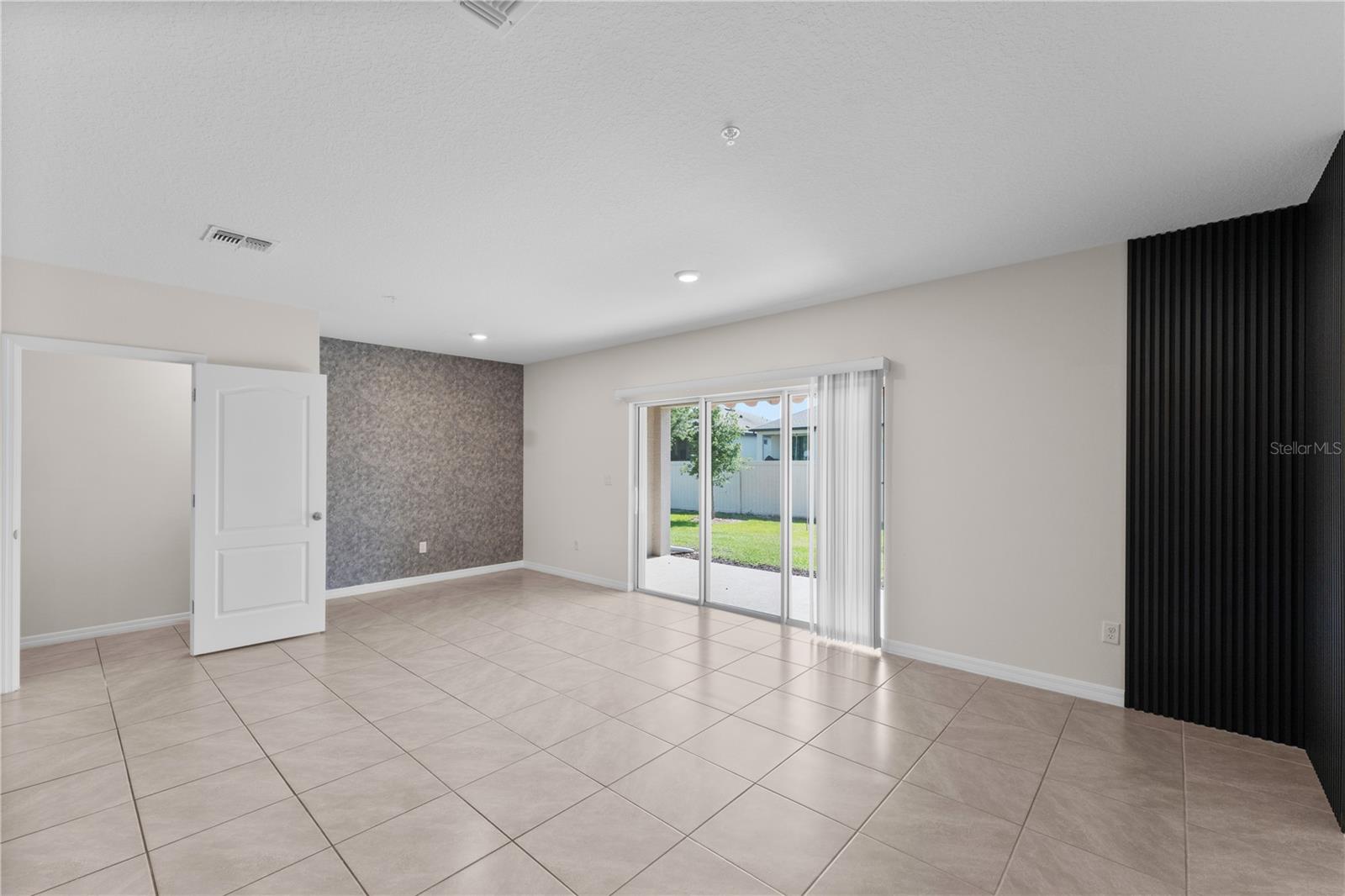 Image 6 of 25 For 12490 Bowes Branch Road