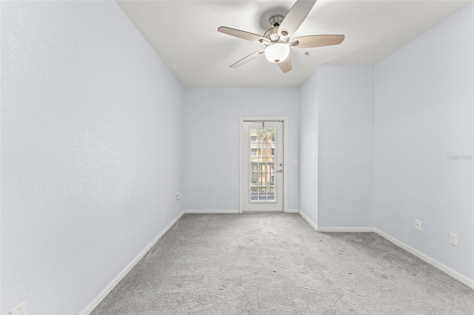 Image 18 of 35 For 860 Orange Avenue 338