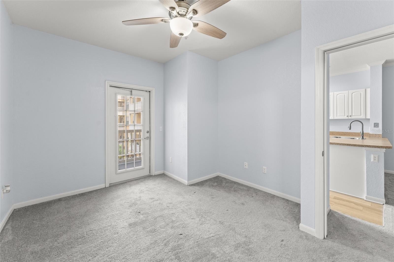 Image 19 of 35 For 860 Orange Avenue 338