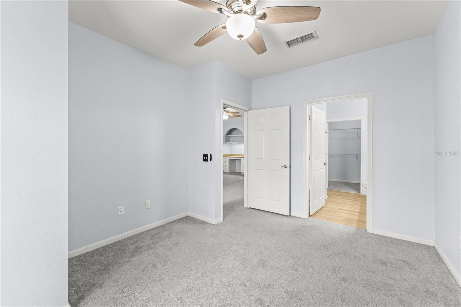 Image 20 of 35 For 860 Orange Avenue 338