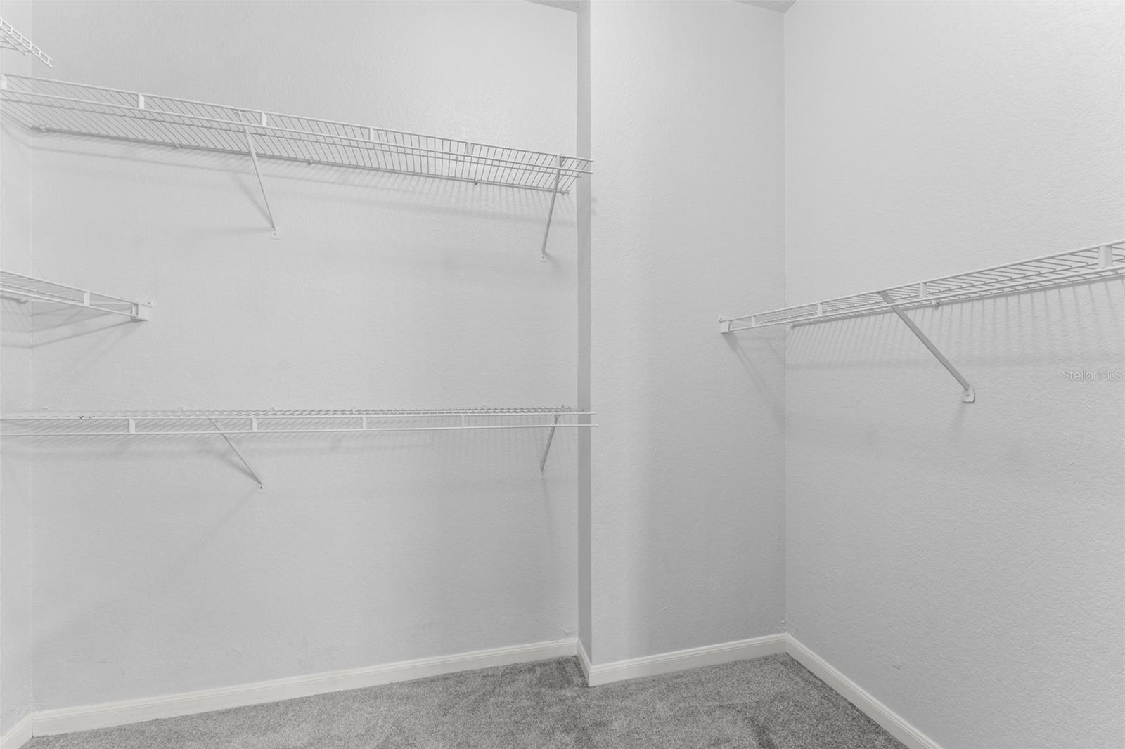 Image 24 of 35 For 860 Orange Avenue 338