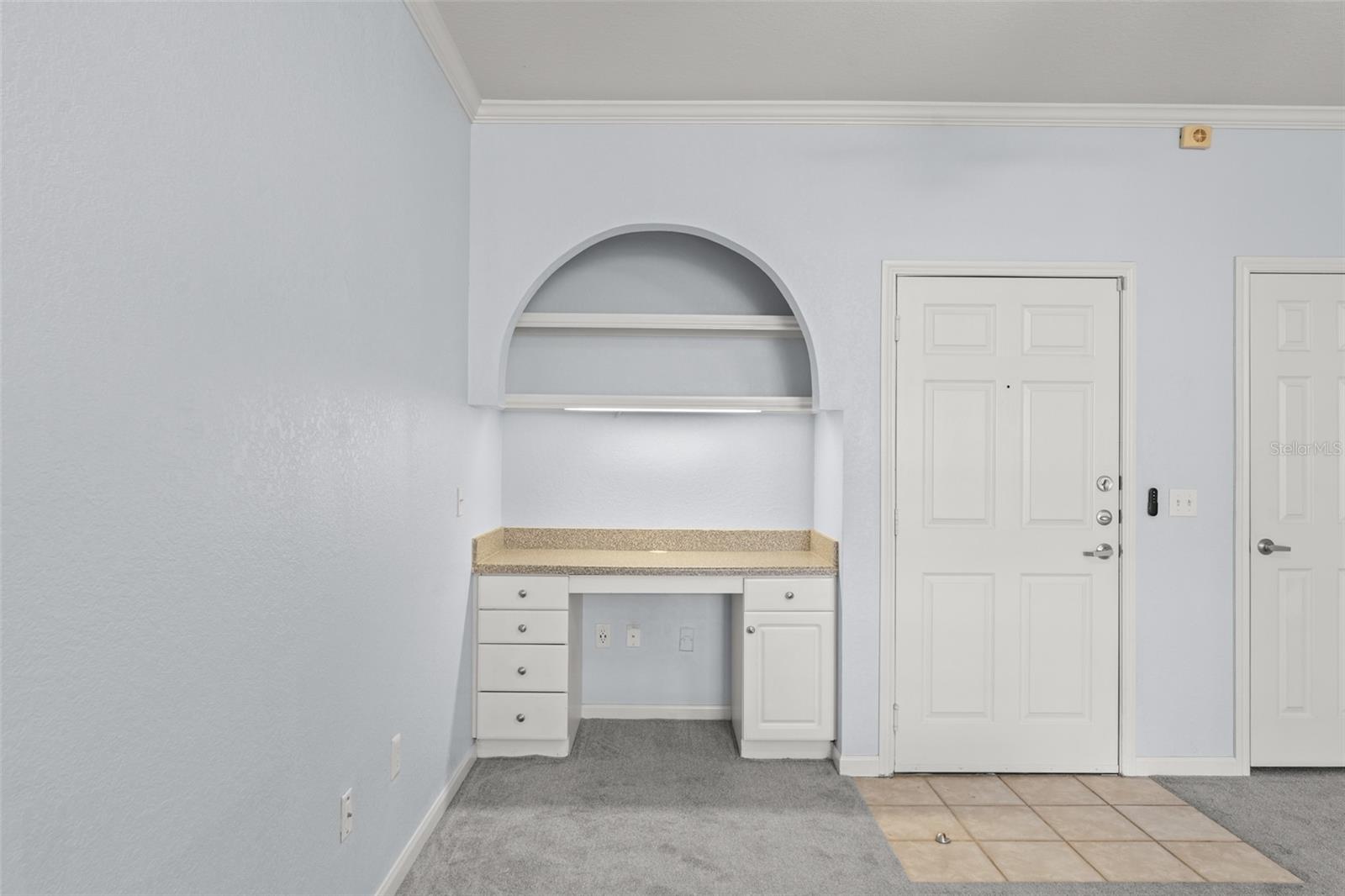 Image 8 of 35 For 860 Orange Avenue 338