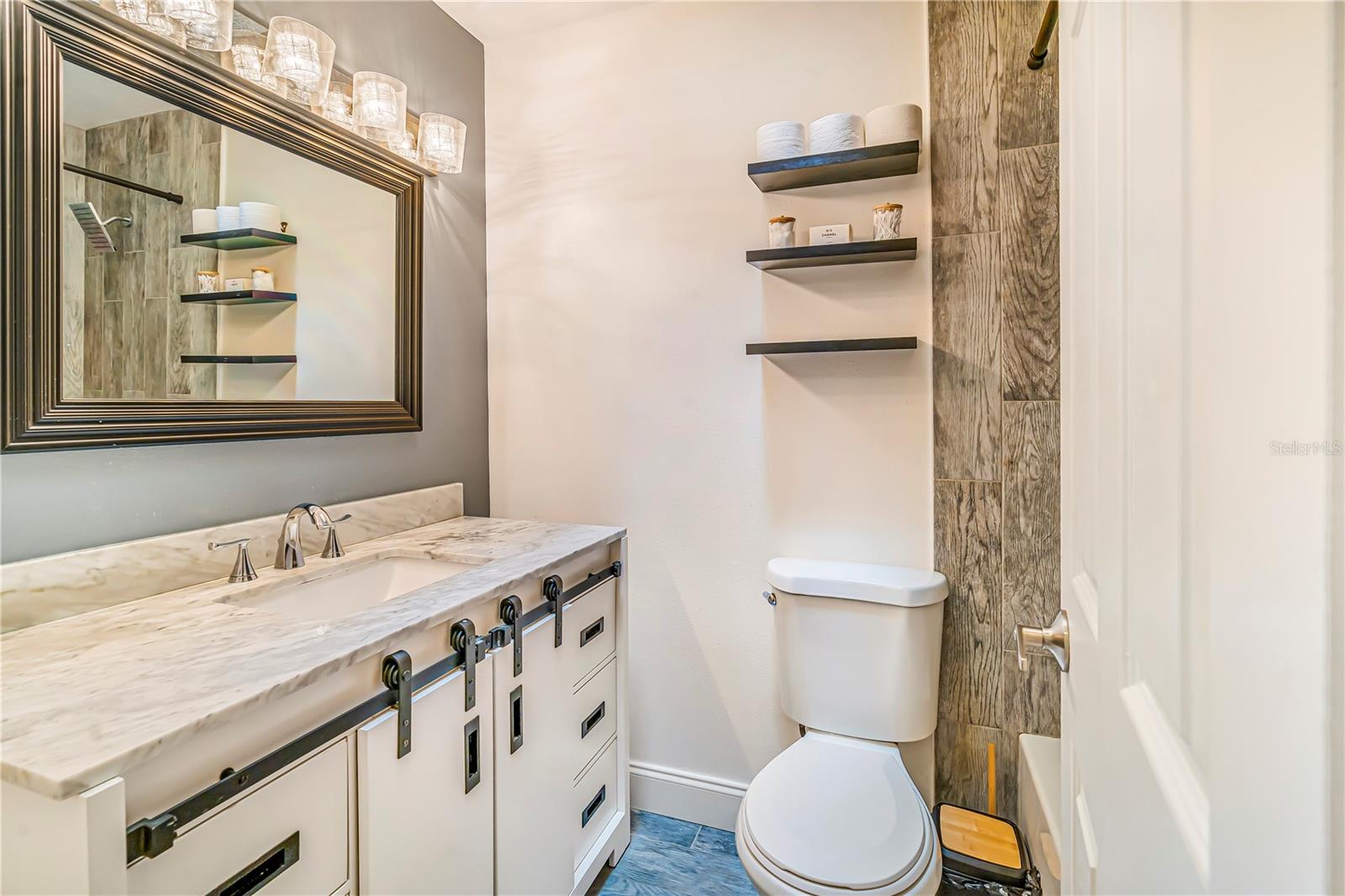 Image 26 of 38 For 7838 Rollingridge Court