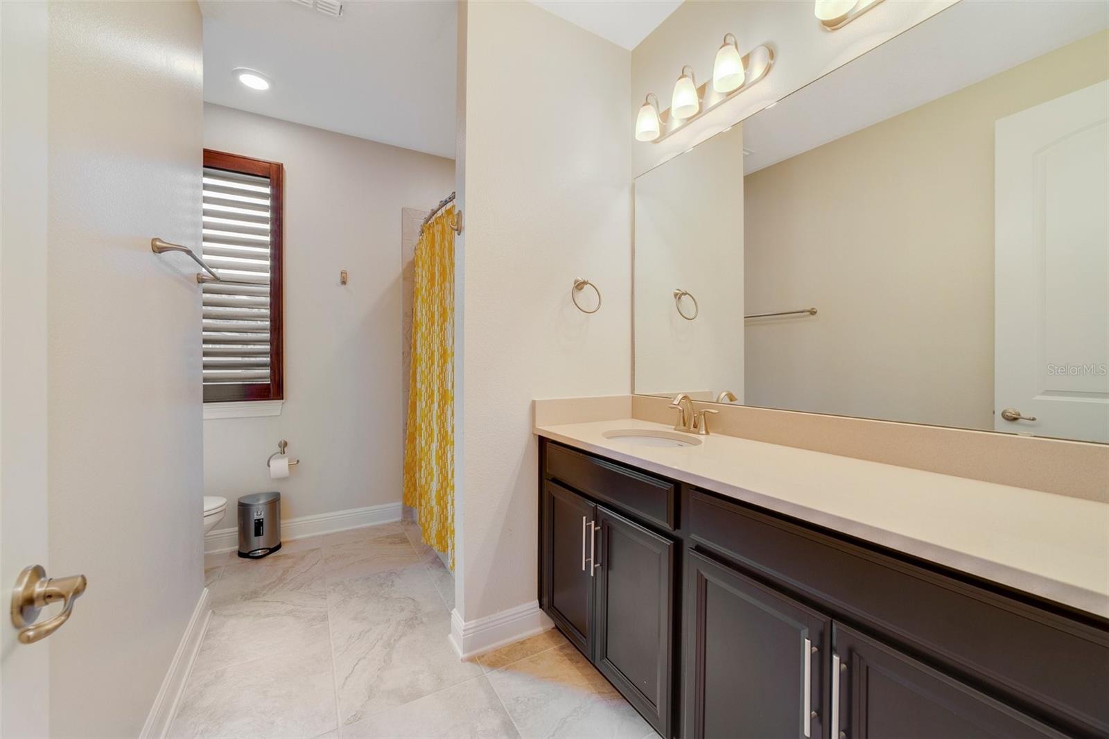 Image 16 of 40 For 14516 Sunbridge Circle