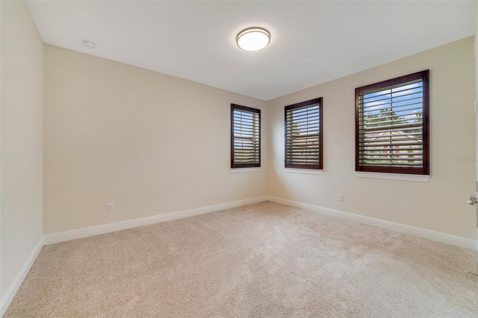 Image 17 of 40 For 14516 Sunbridge Circle