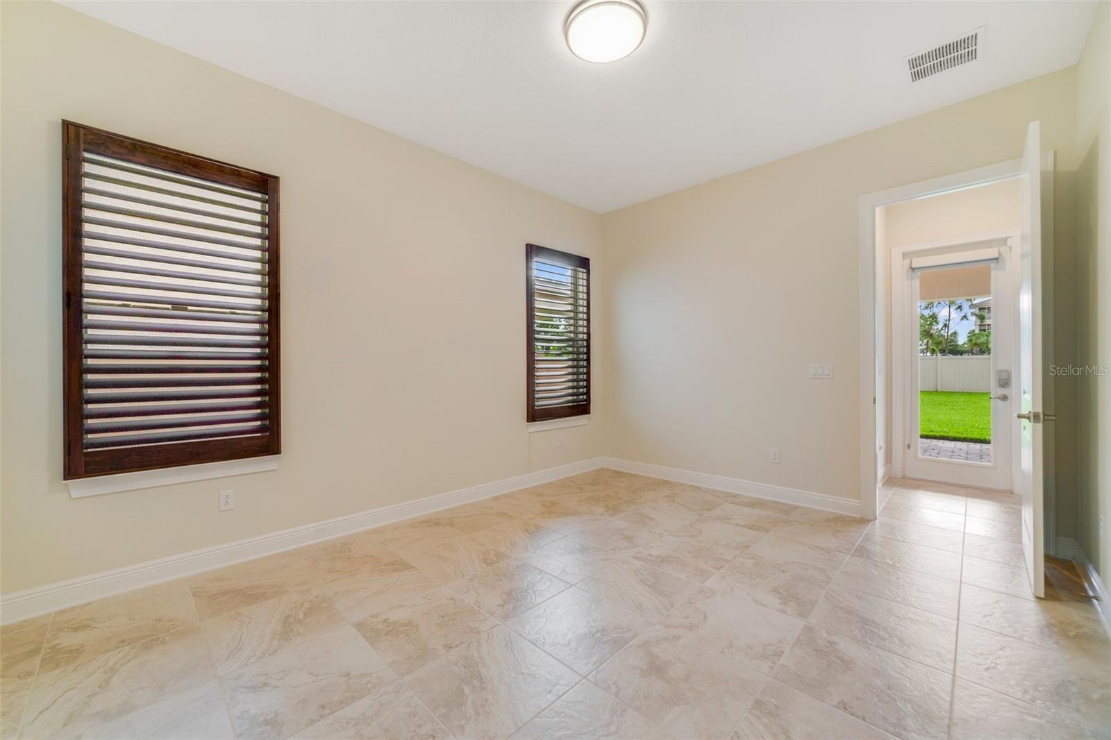 Image 34 of 40 For 14516 Sunbridge Circle