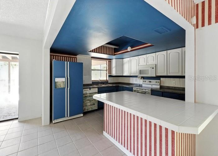 Image 8 of 22 For 22402 Stillwood Drive