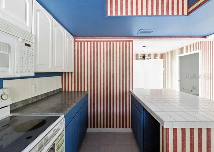 Image 9 of 22 For 22402 Stillwood Drive