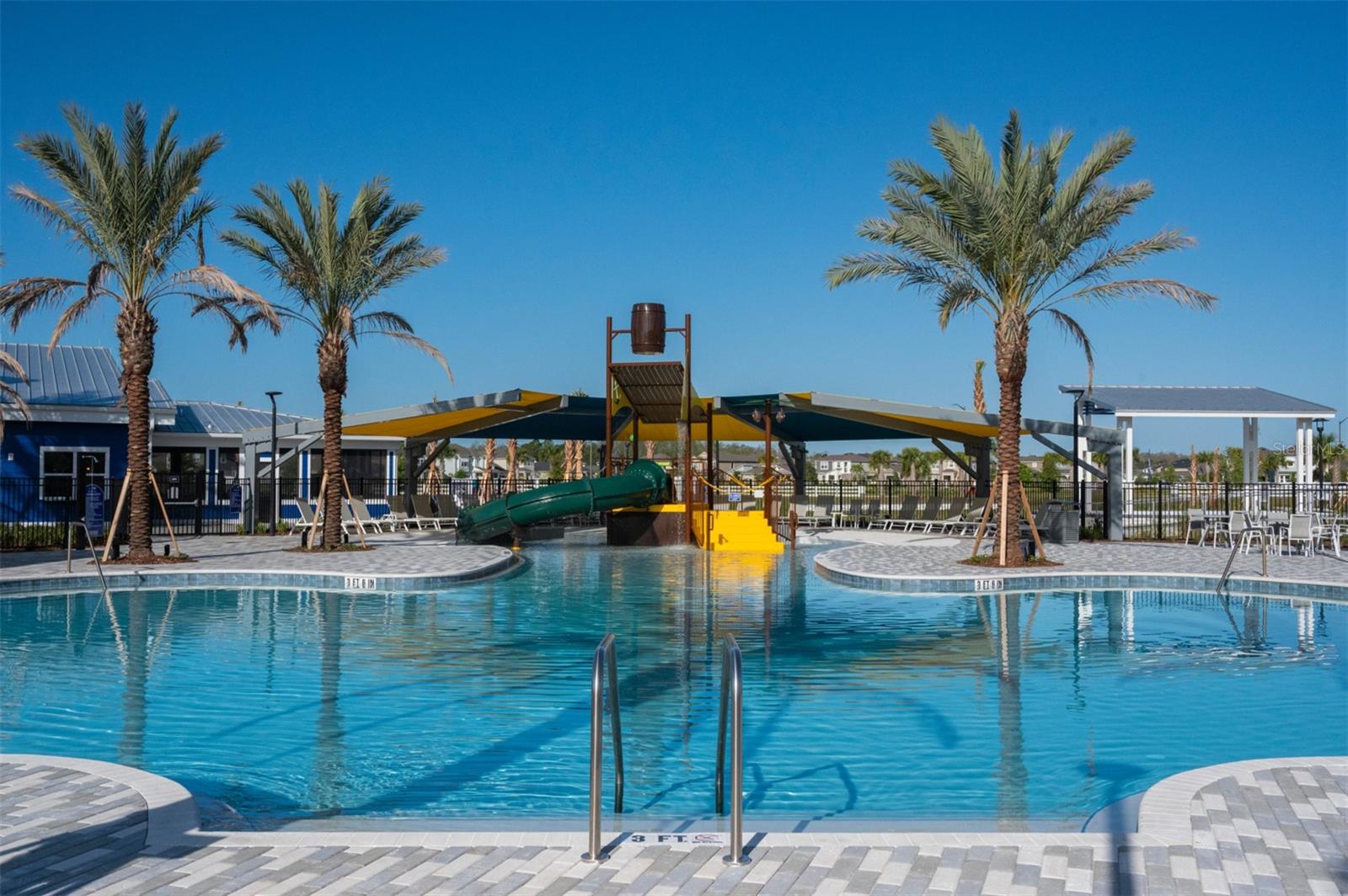 Image 22 of 27 For 9976 Red Canoe Alley