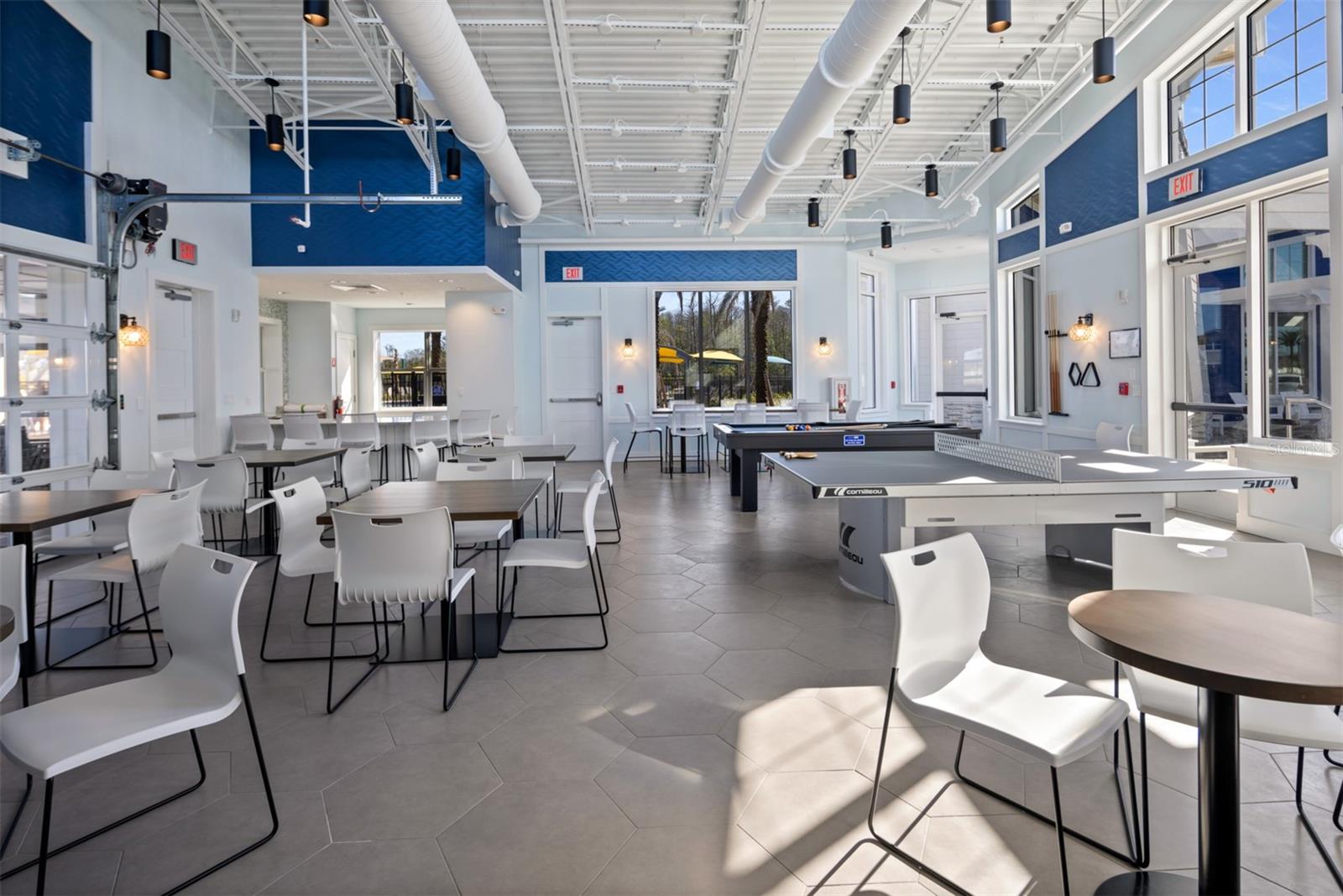 Image 25 of 27 For 9976 Red Canoe Alley