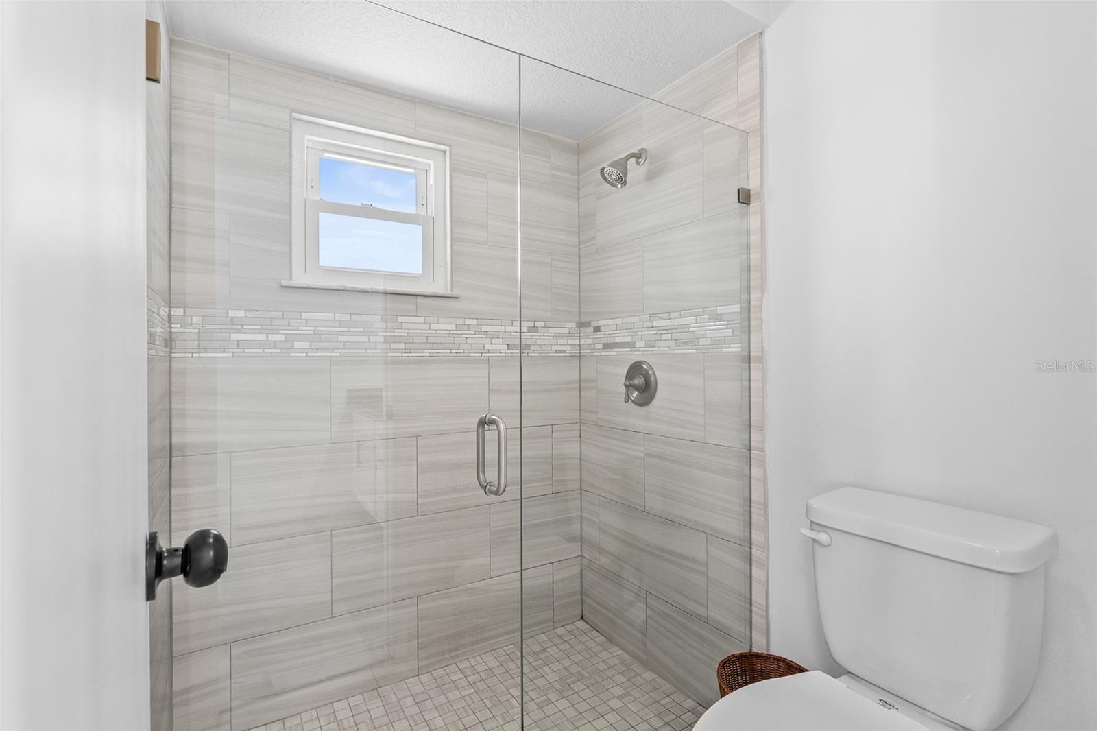 Image 11 of 24 For 322 Shadow Oak Drive