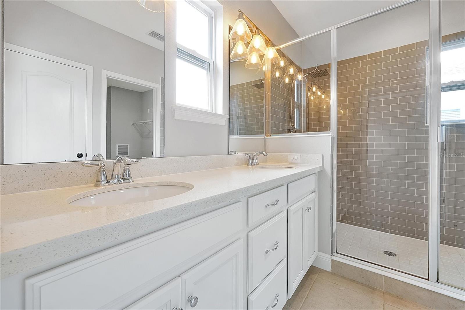 Image 21 of 41 For 14208 Shocklach Drive