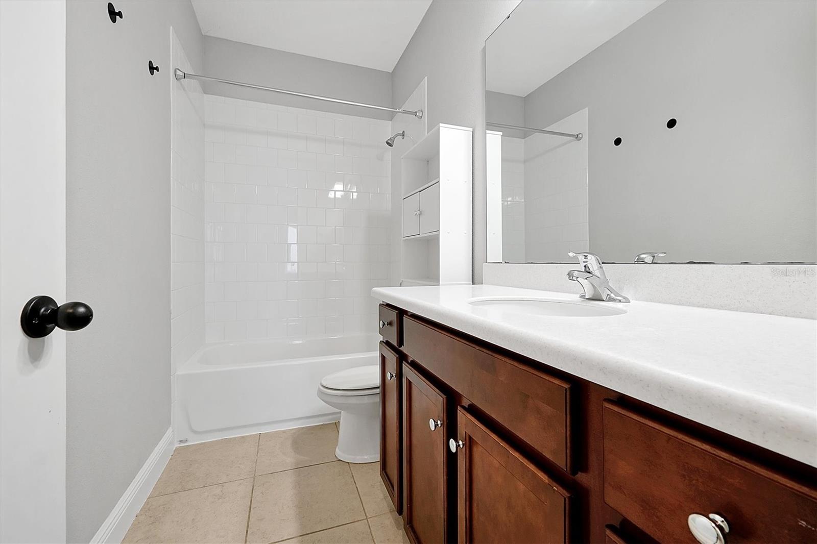 Image 26 of 41 For 14208 Shocklach Drive