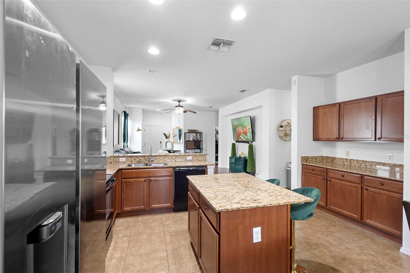 Image 13 of 57 For 30245 Cheval Street