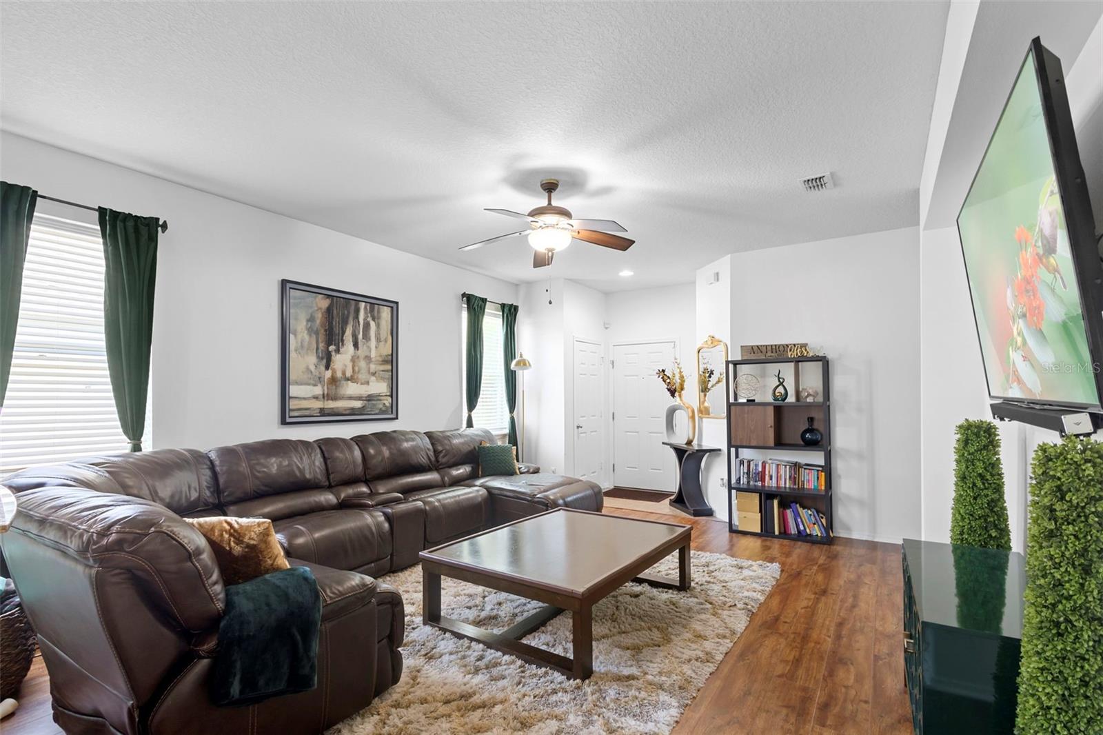 Image 5 of 57 For 30245 Cheval Street